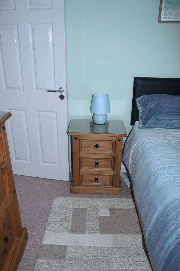 Highworth House Bed & Breakfast Swindon Ngoại thất bức ảnh